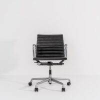 Aluminium Chair EA117 Pele - Vitra