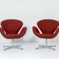 Swan Chair By Arne Jacobsen