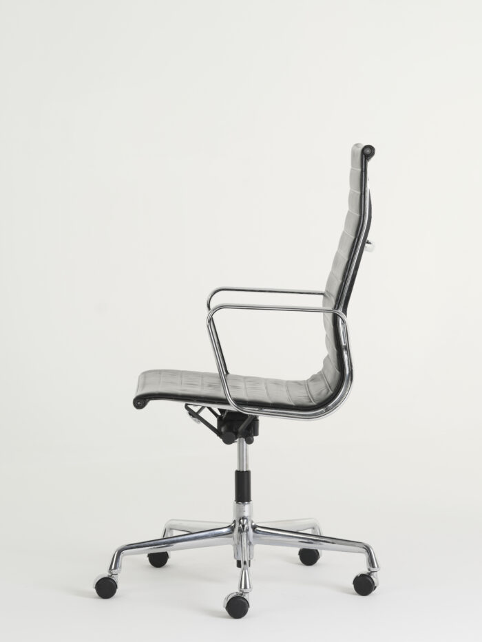 Aluminium Chair EA119 Pele - Vitra - Image 3