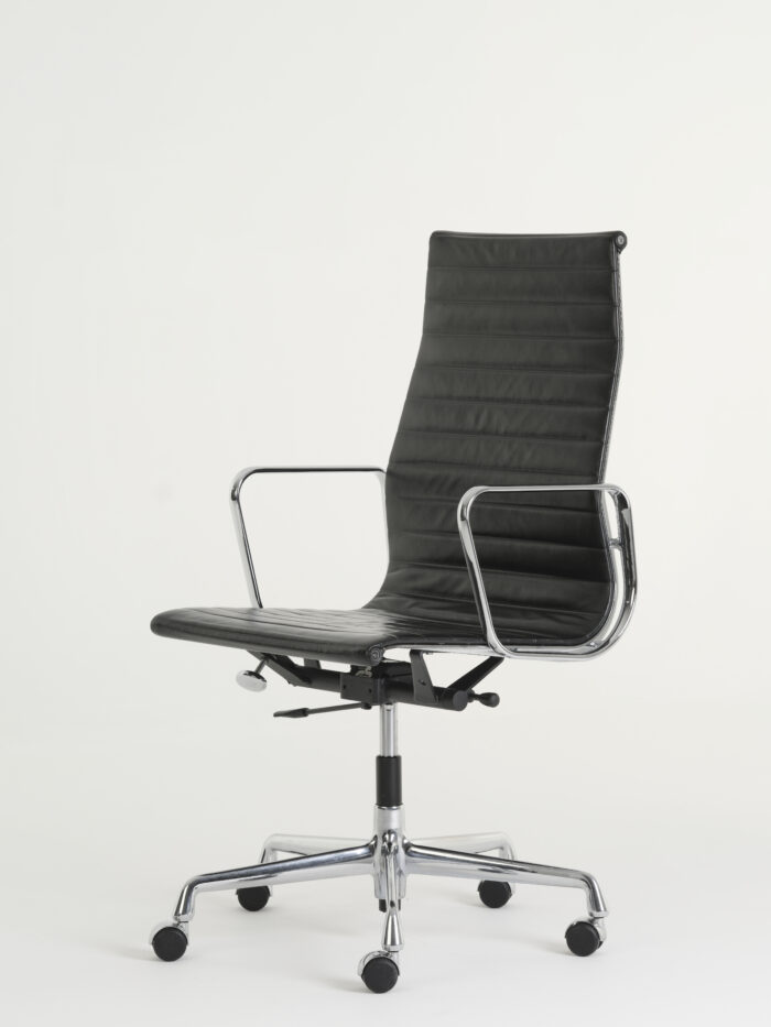 Aluminium Chair EA119 Pele - Vitra