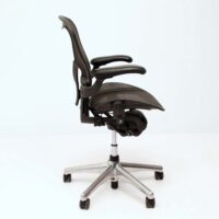 Cadeira Aeron FL Posturefit braços pele e base polida Size B - Herman Miller - Image 4