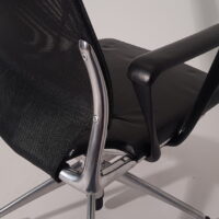 Silla de reuniones Meda - Vitra - Imagen 9