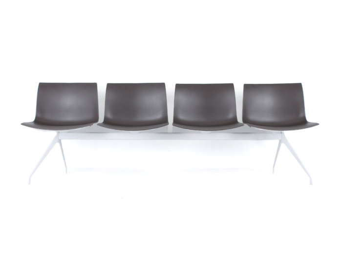 Viga de Recepción 4 pax Modelo Catifa 53 – Arper