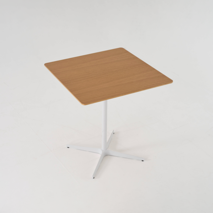 Malibu Table with square top - Inclass
