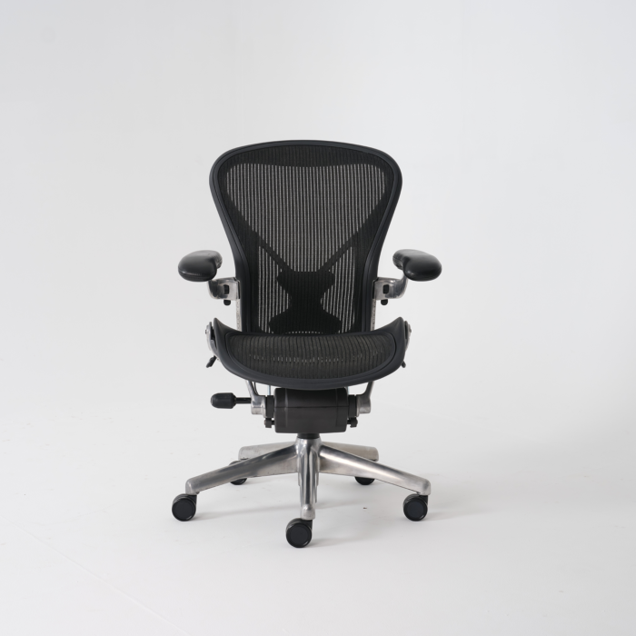 Silla Ejecutiva Aeron Fully Loaded Posturefit Talla B - Imagen 6