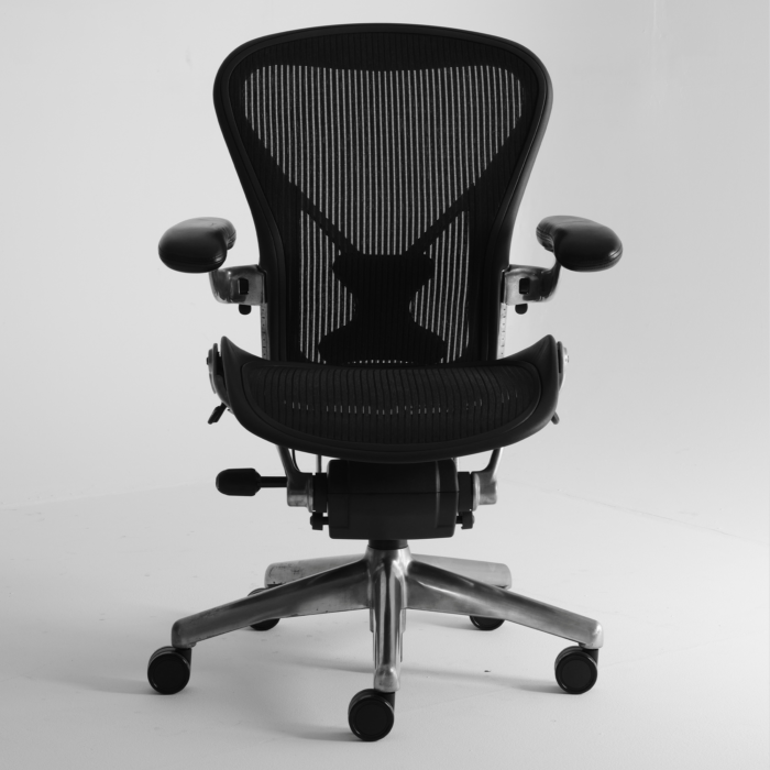 Silla Ejecutiva Aeron Fully Loaded Posturefit Talla B - Imagen 7