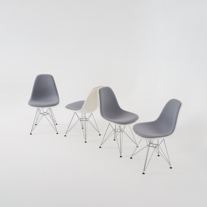 Fixed chair model DSR by E&A