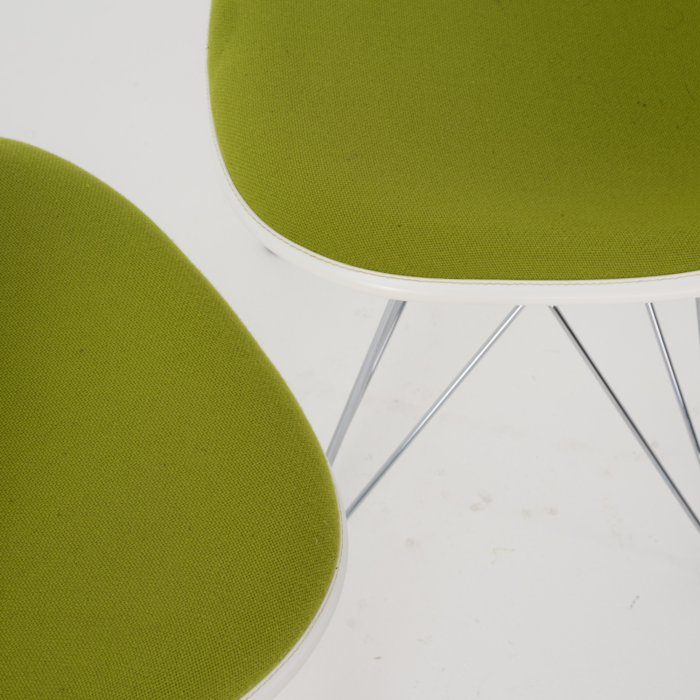 Fixed chair model DSR by E&A - Image 9