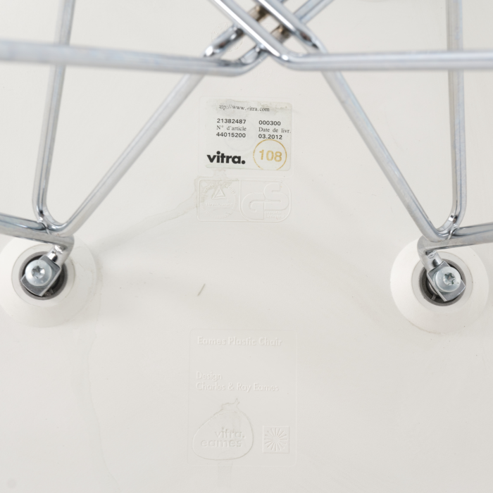 Fixed chair model DSR by E&A - Image 8