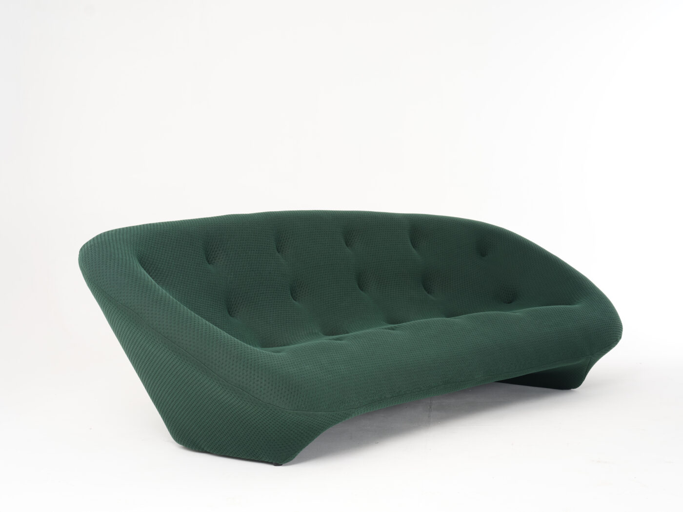 Sofá triplo estilo Ploum da Ligne Roset - Image 4