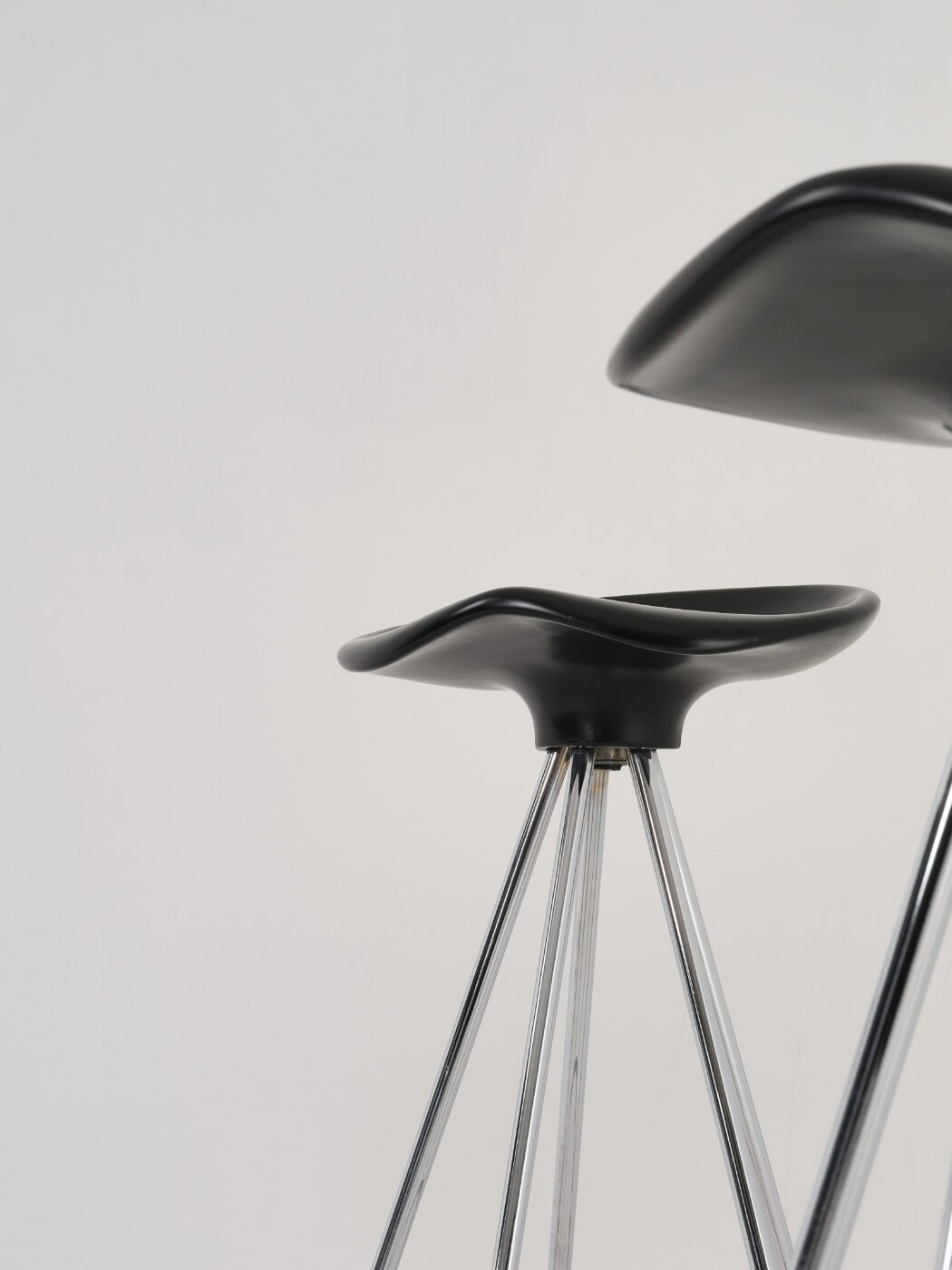 Bancos 4 x modelo Jamaica by Pepe Cortês para Amat - Image 6