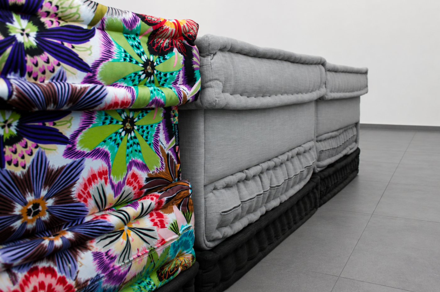 Sofá Roche Bobois modelo Mah-Jong tecidos Missoni - Image 6
